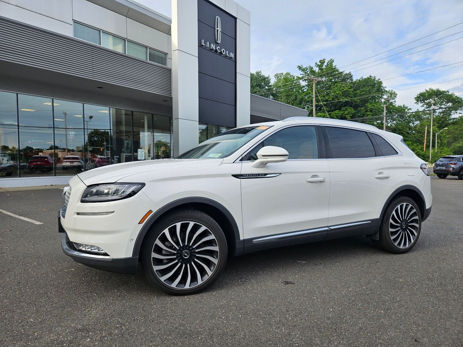 2023 Lincoln Nautilus Black Label