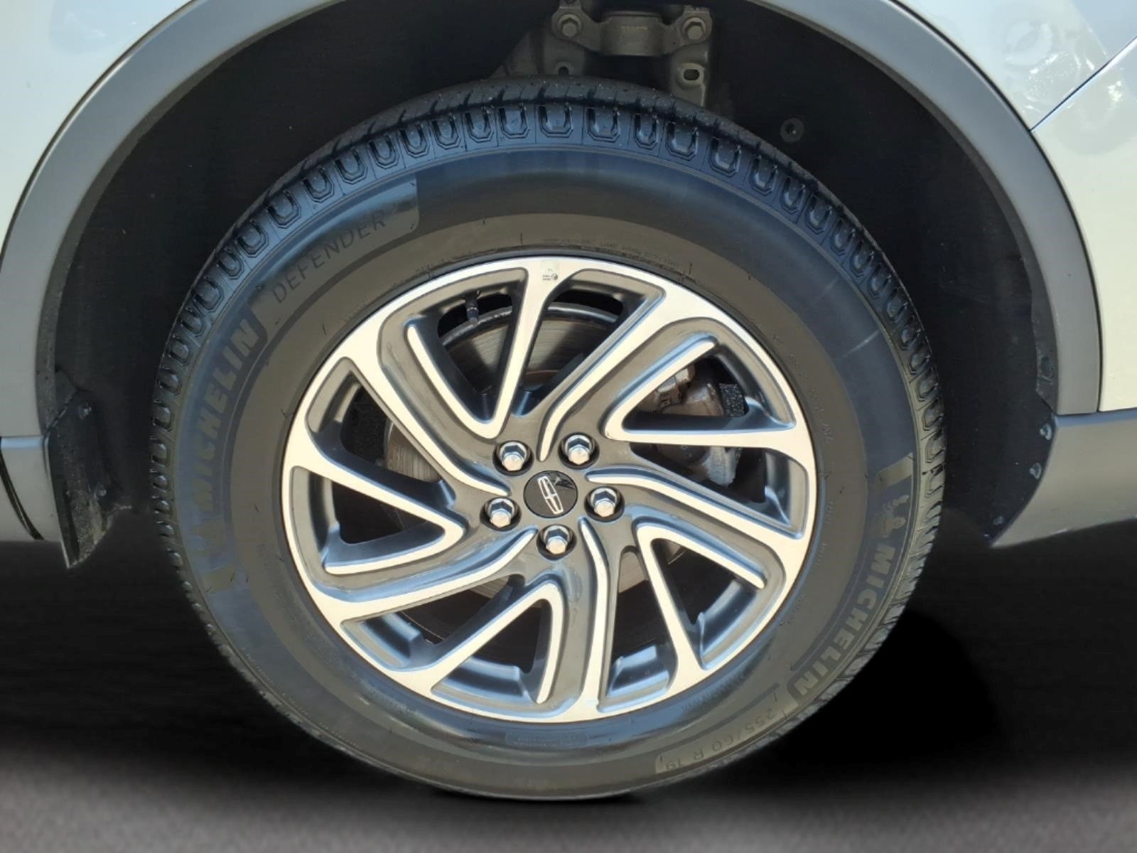 2023 Lincoln Aviator Standard