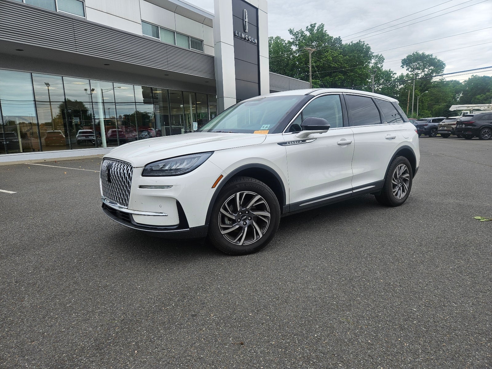 2023 Lincoln Corsair Standard