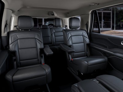 2027 Lincoln Navigator Premiere