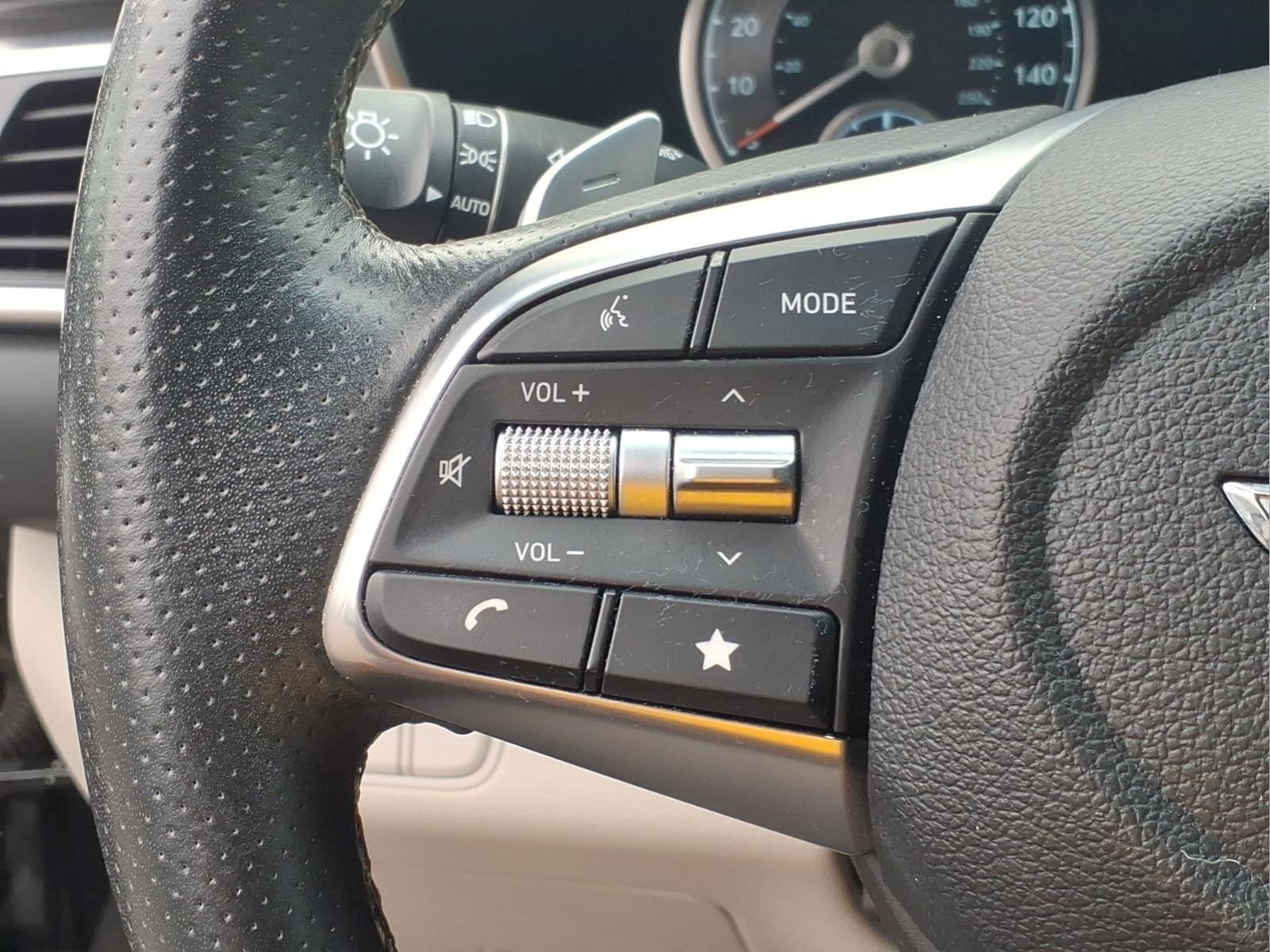 2022 Genesis G70 2.0T