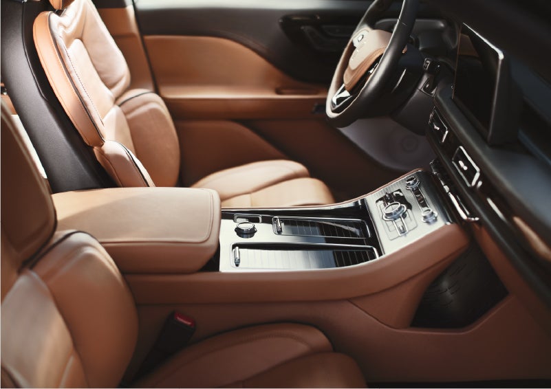 A 2023 Lincoln Aviator® Black Label model is shown in the Flight interior theme | Irwin Lincoln in Freehold NJ
