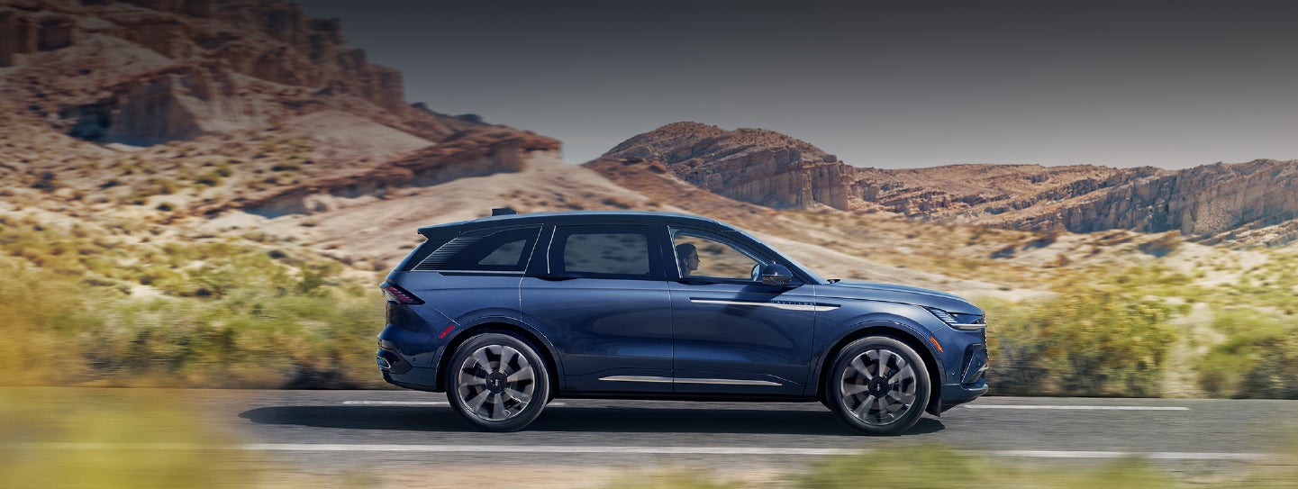 A 2024 Lincoln Nautilus® SUV is being driven in a desert setting. | Irwin Lincoln in Freehold NJ